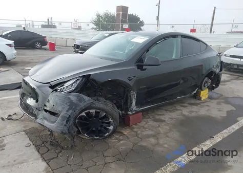2021 Tesla Model Y Long Range Dual Motor All-Wheel Drive из США, поврежденный, VIN 5YJYGDEE4MF204043